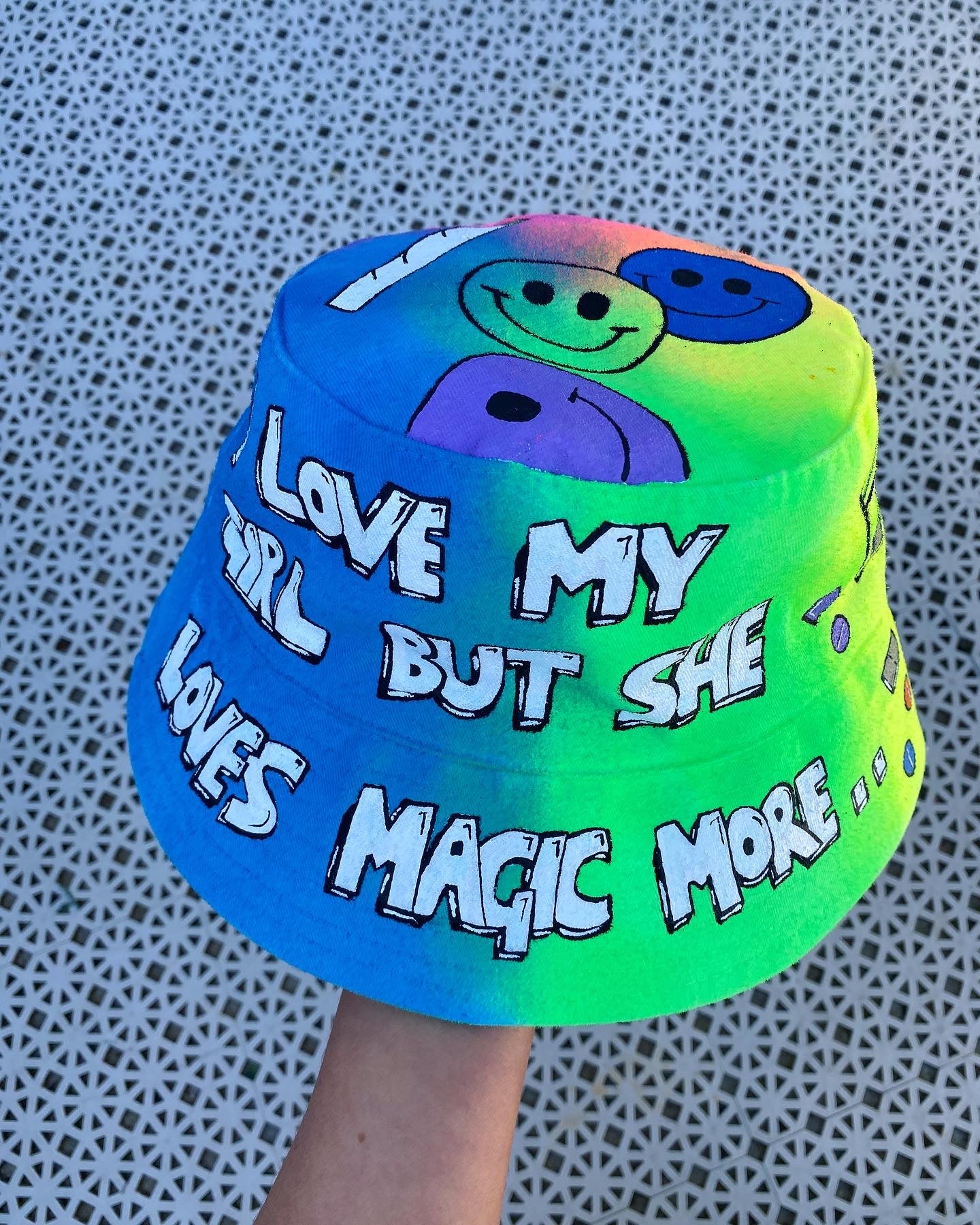 ‘zI love my girl ’ bucket hat