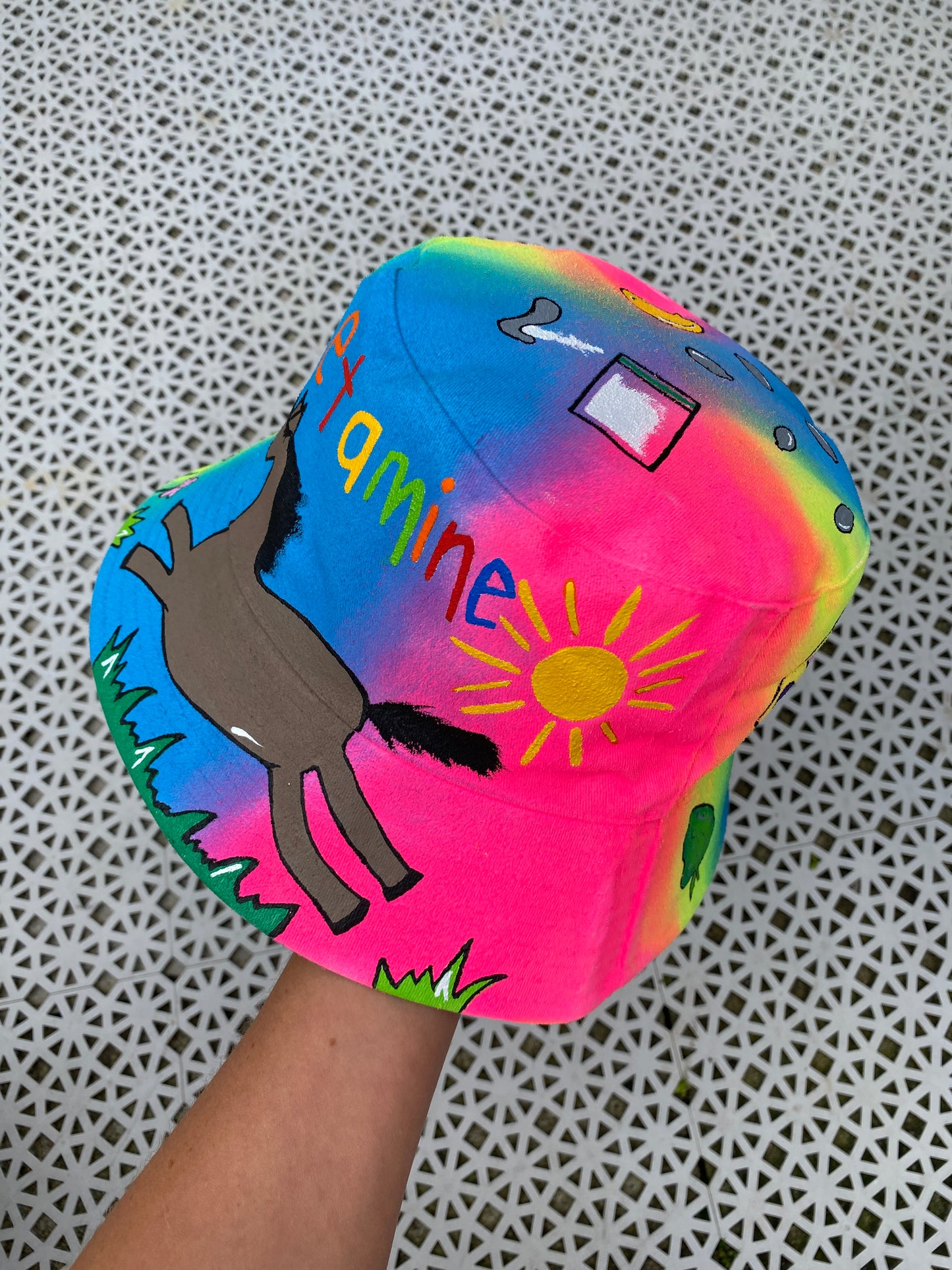 ‘zKETAM1NE’ bucket hat