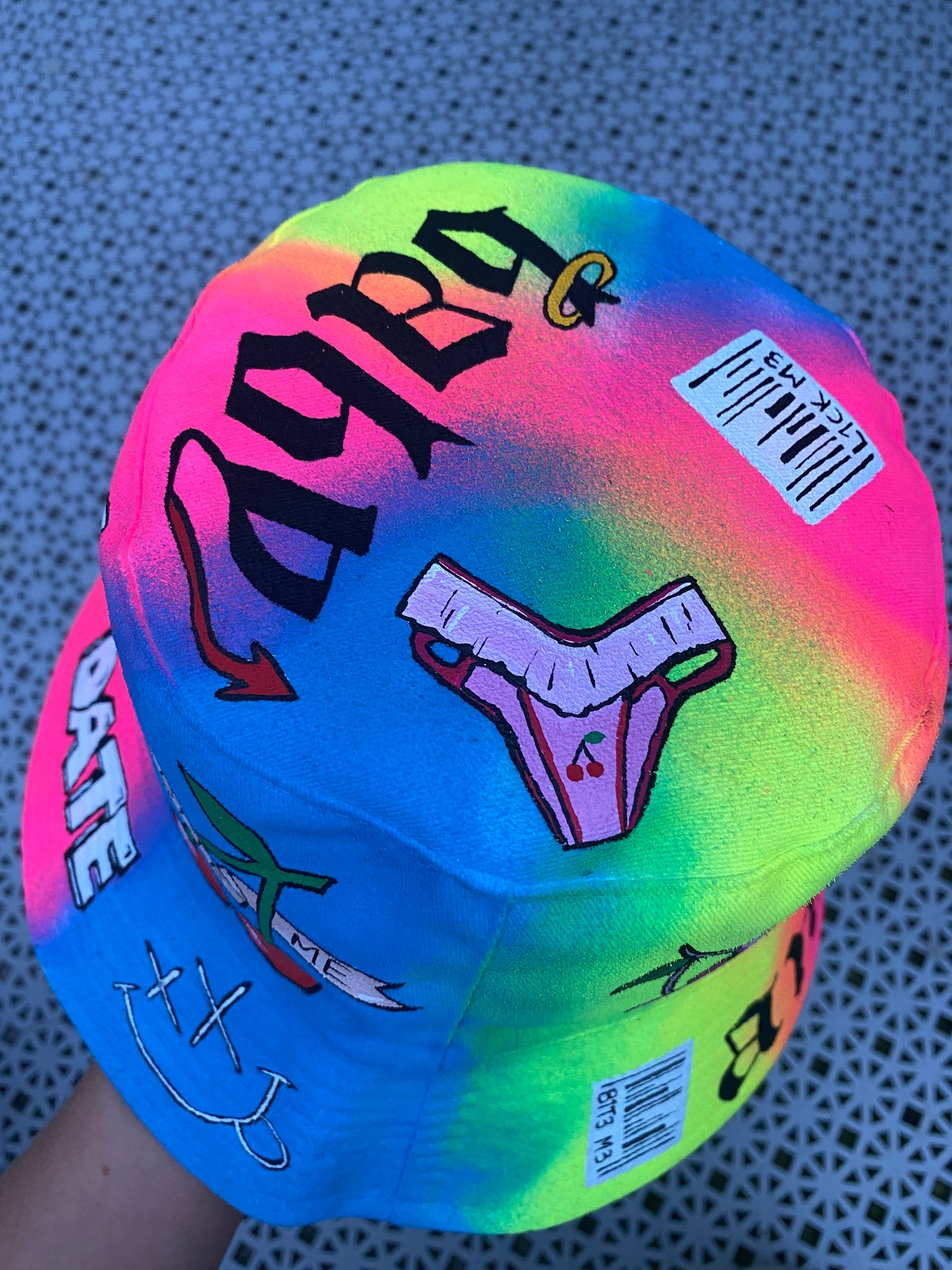 ‘zFCK ON THE FIRST DATE’ bucket hat