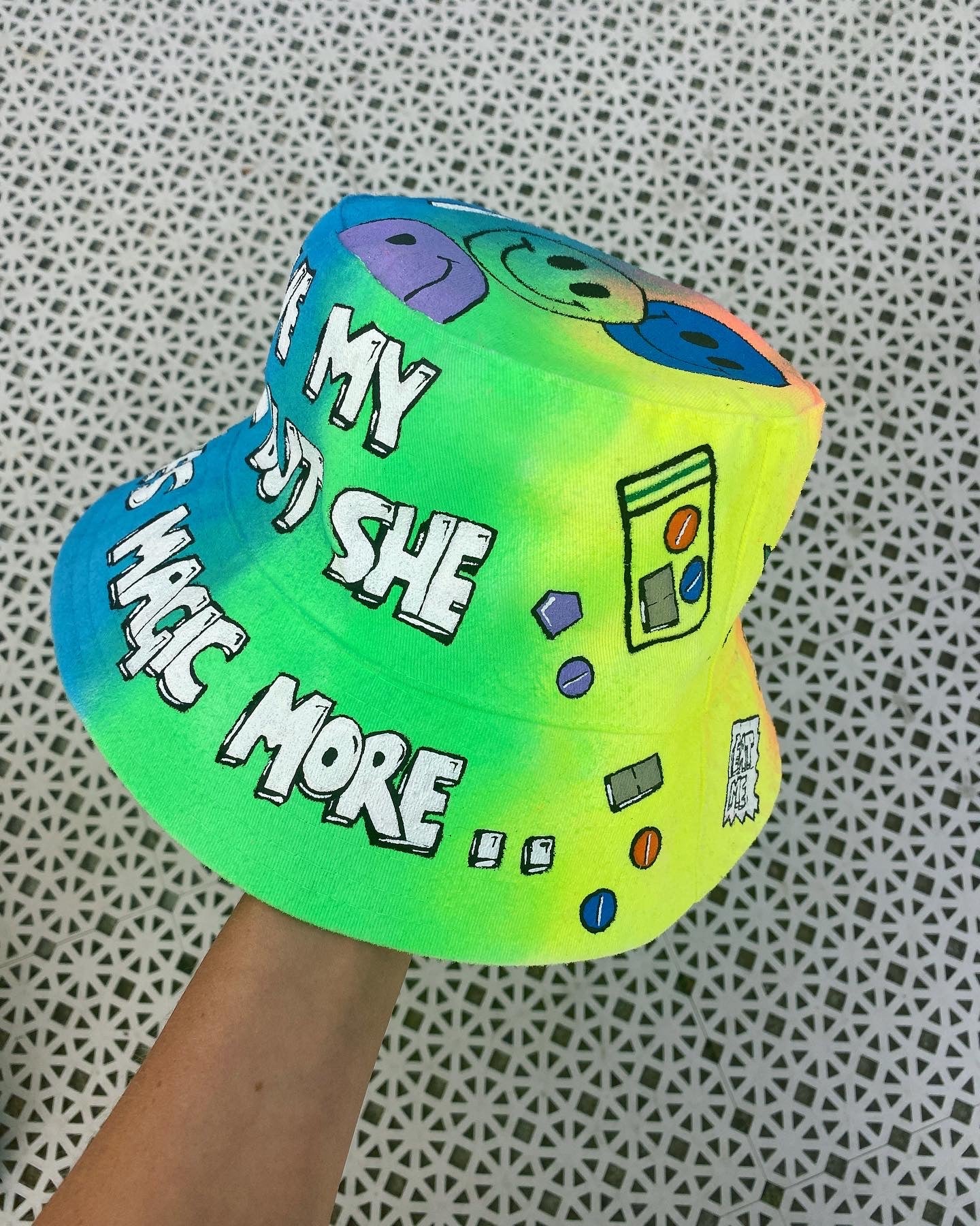 ‘zI love my girl ’ bucket hat