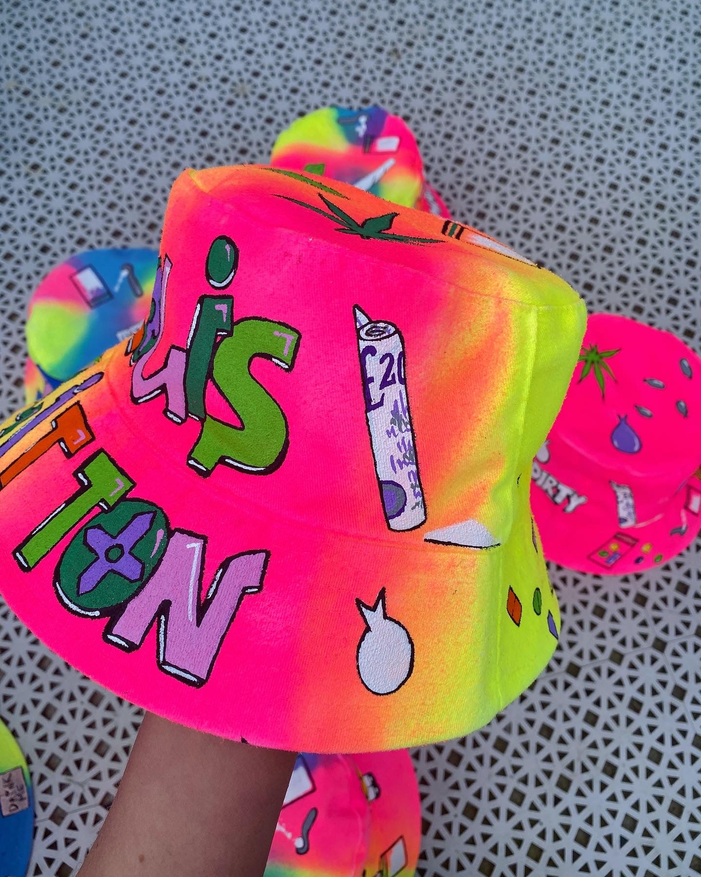 ‘zMD*A GOT ME FEELIN’ bucket hat