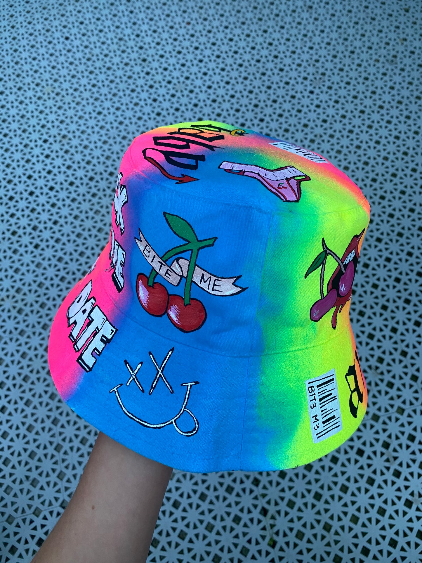 ‘zFCK ON THE FIRST DATE’ bucket hat