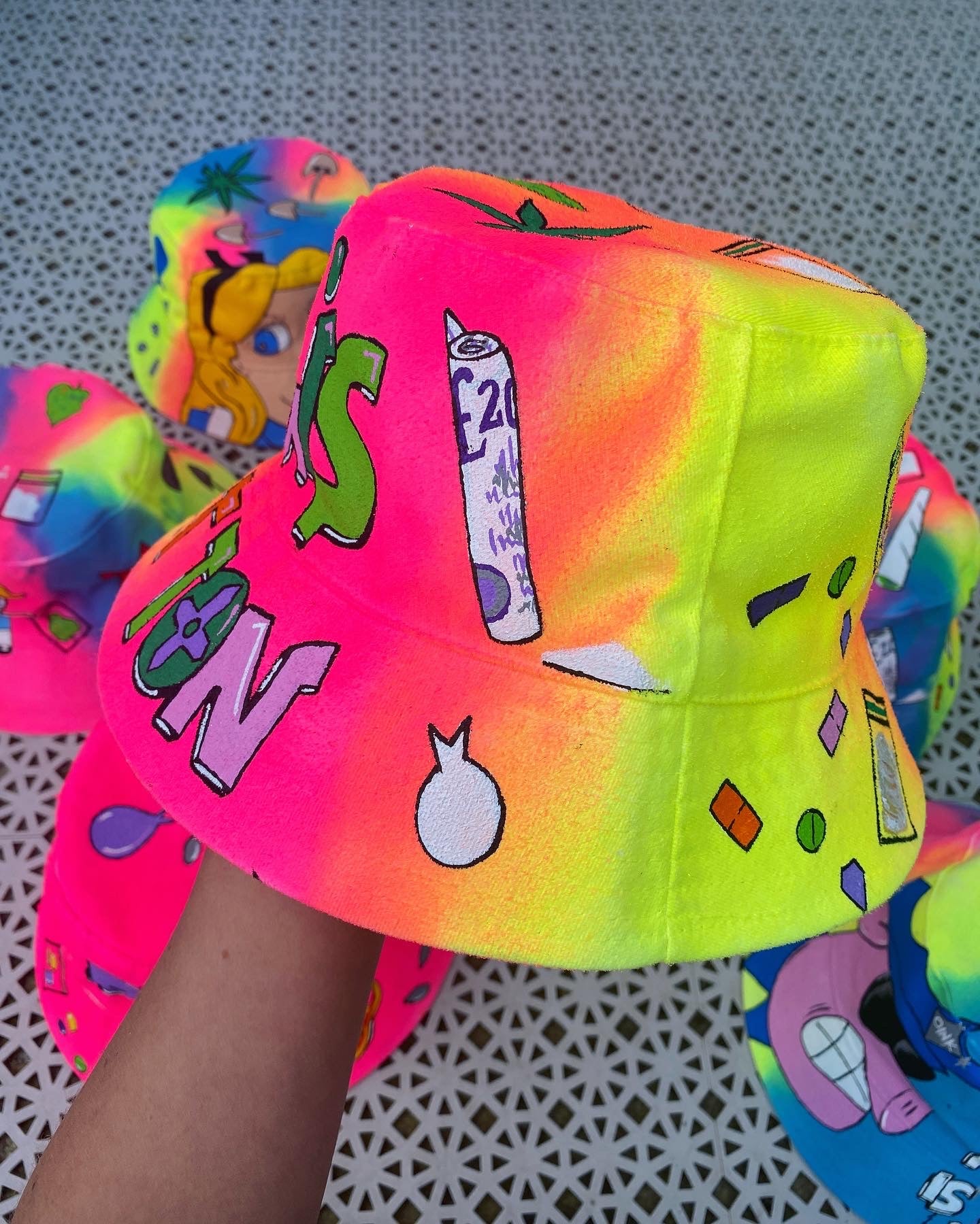 ‘zMD*A GOT ME FEELIN’ bucket hat