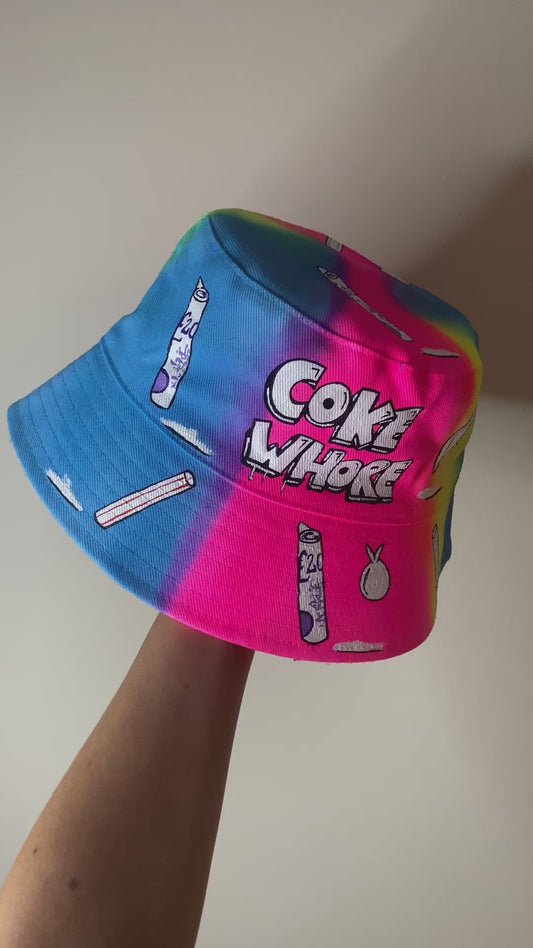 ‘zCWH0RE’ bucket hat
