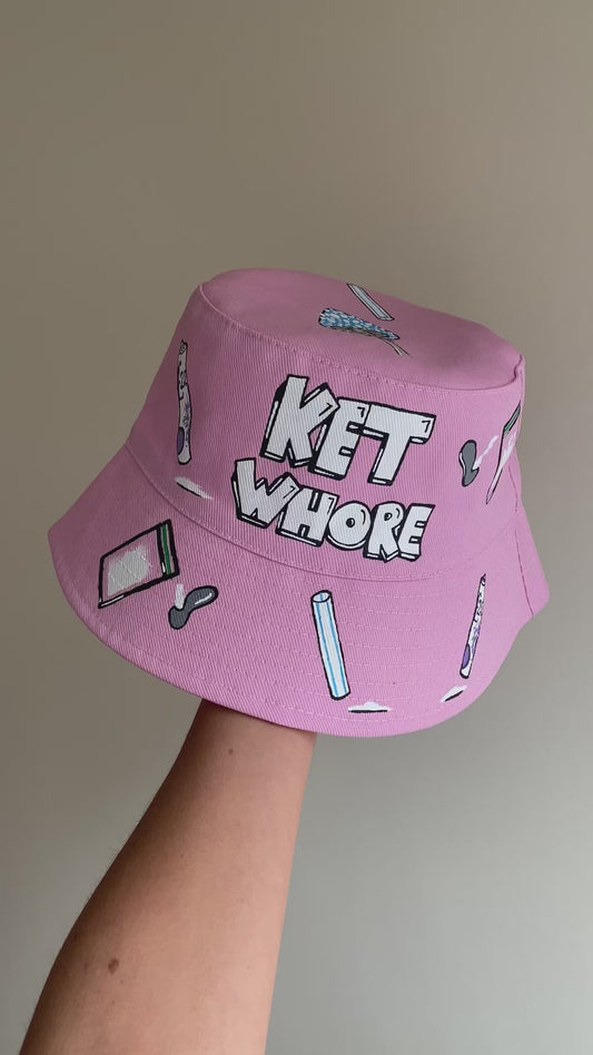 zKWH0RE’ bucket hat