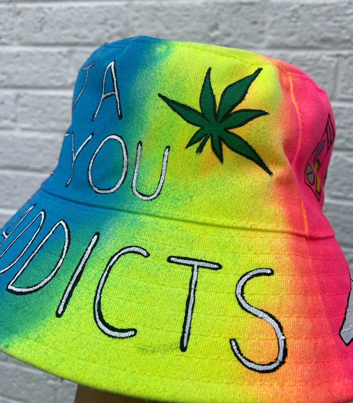 ‘zGET A LIFE’ bucket hat