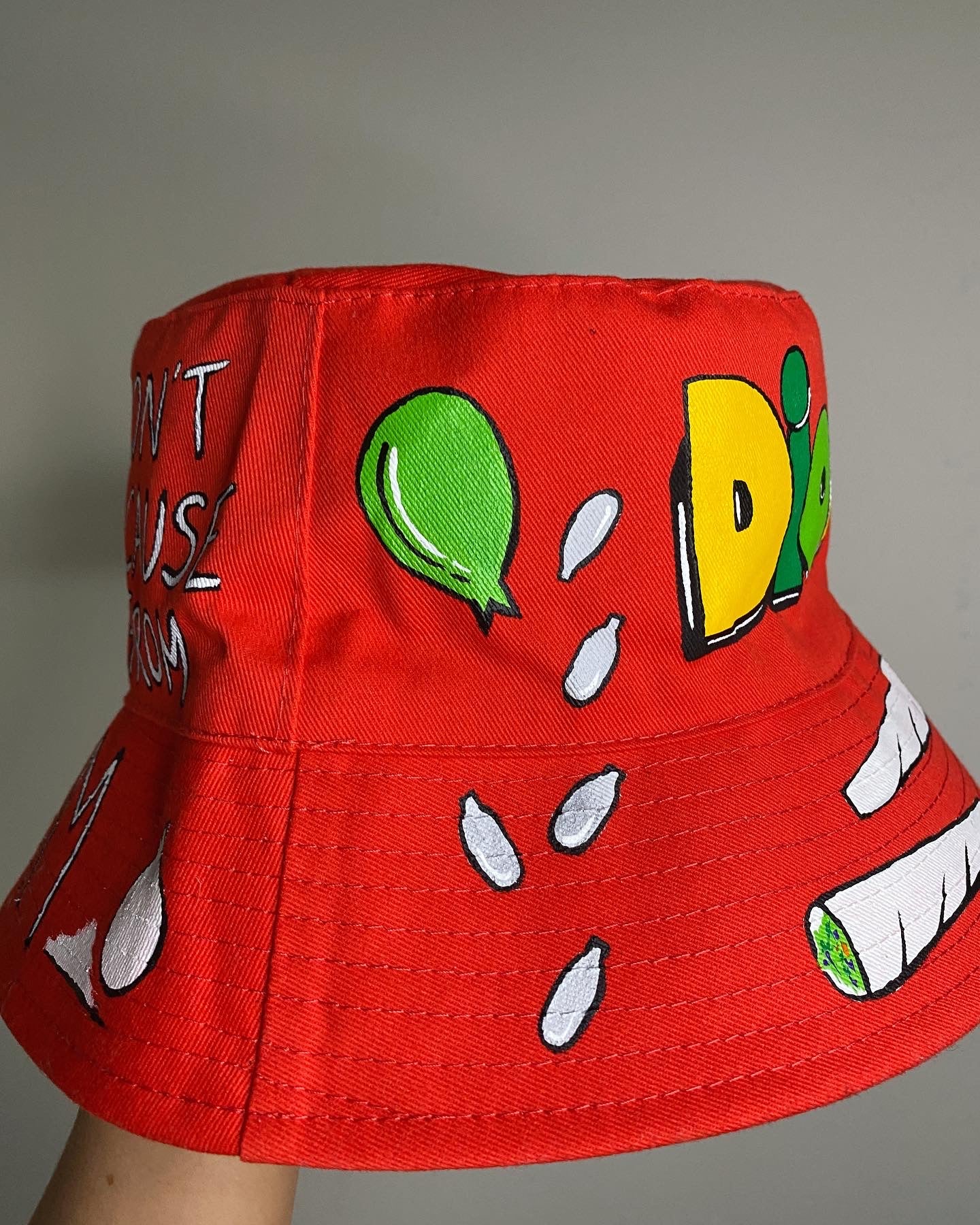 ‘zOFF MY FACE’ bucket hat